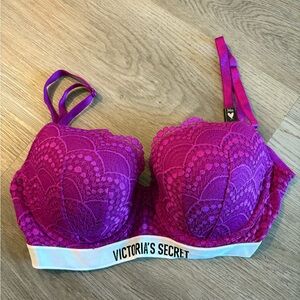 Victoria's Secret Fuchsia Lace Bra